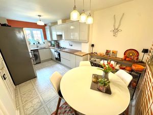 Photo 11- click for photo gallery